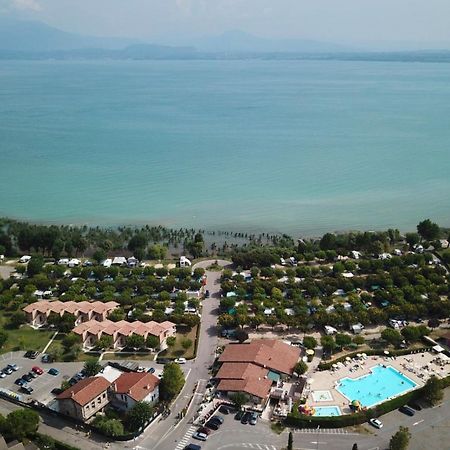 Ohana Apartments Camping Tiglio Sirmione Exterior foto