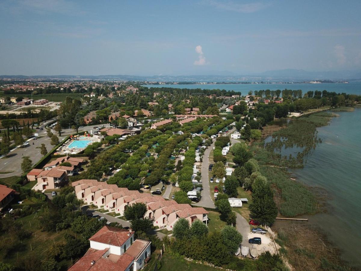 Ohana Apartments Camping Tiglio Sirmione Exterior foto