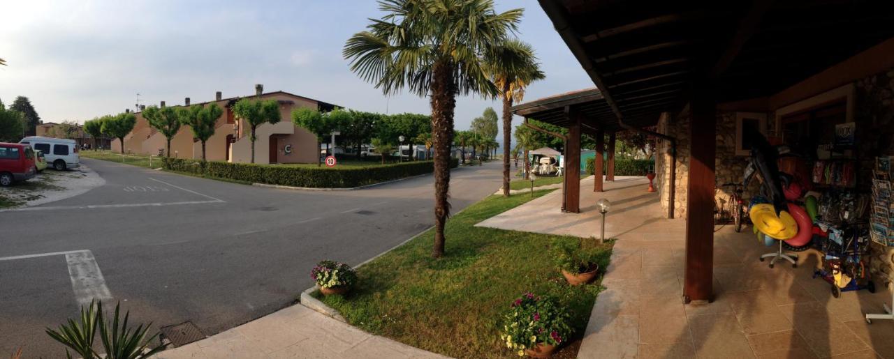 Ohana Apartments Camping Tiglio Sirmione Exterior foto